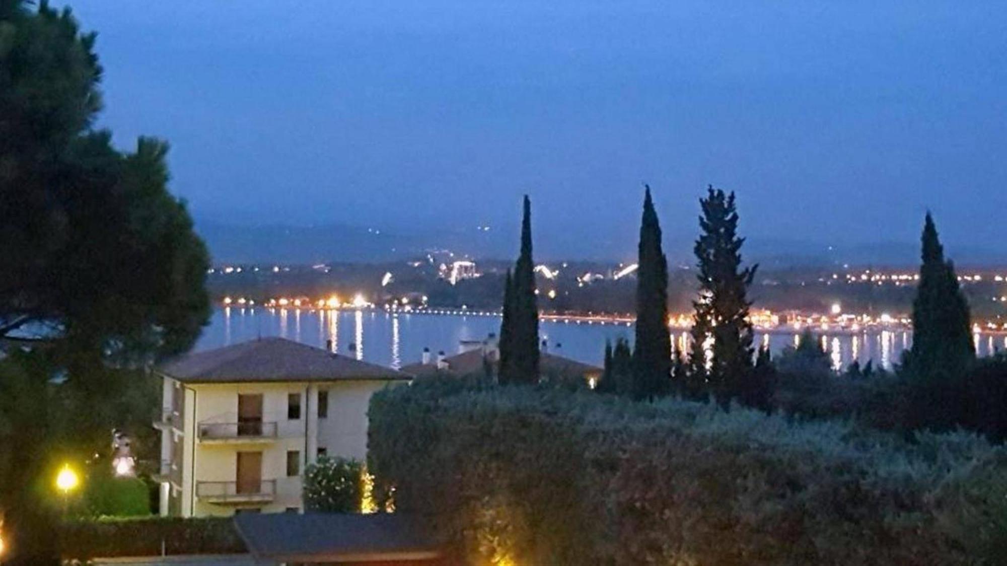 Appartamento Peschiera Peschiera del Garda Zewnętrze zdjęcie